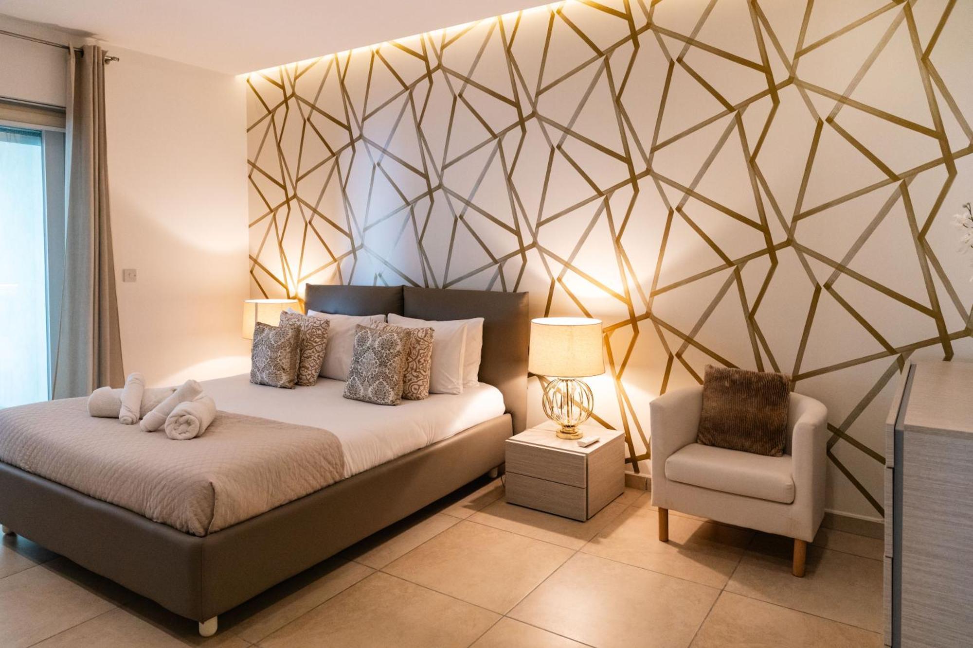 Luxury Seafront 3Br With Pool By Arcobnb Sliema Ngoại thất bức ảnh
