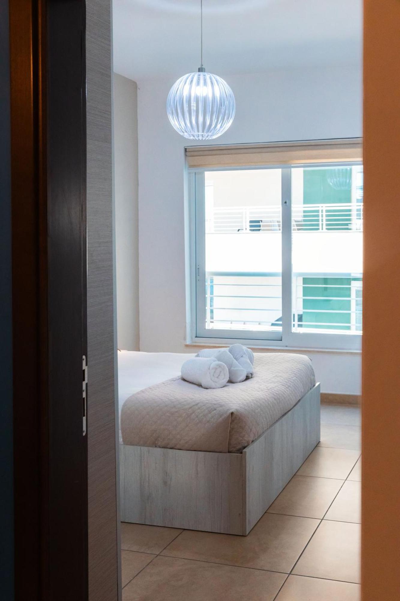 Luxury Seafront 3Br With Pool By Arcobnb Sliema Ngoại thất bức ảnh