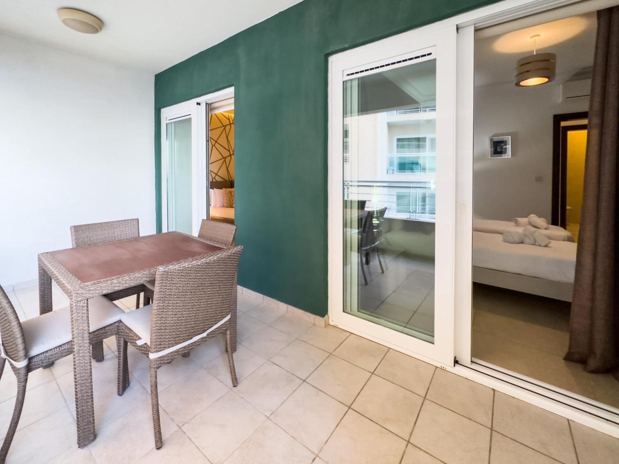 Luxury Seafront 3Br With Pool By Arcobnb Sliema Ngoại thất bức ảnh