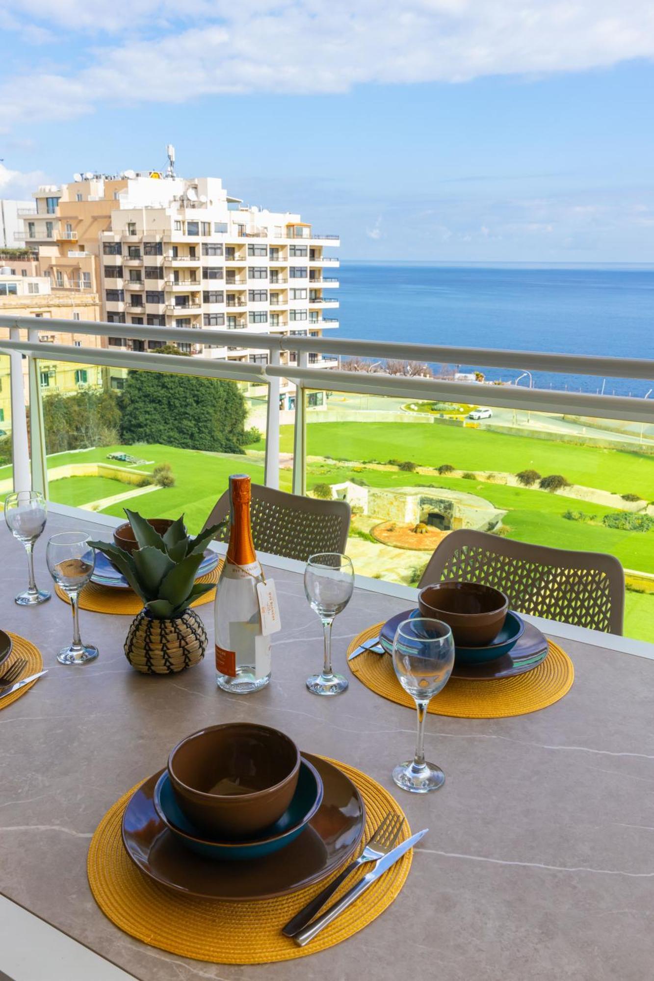 Luxury Seafront 3Br With Pool By Arcobnb Sliema Ngoại thất bức ảnh
